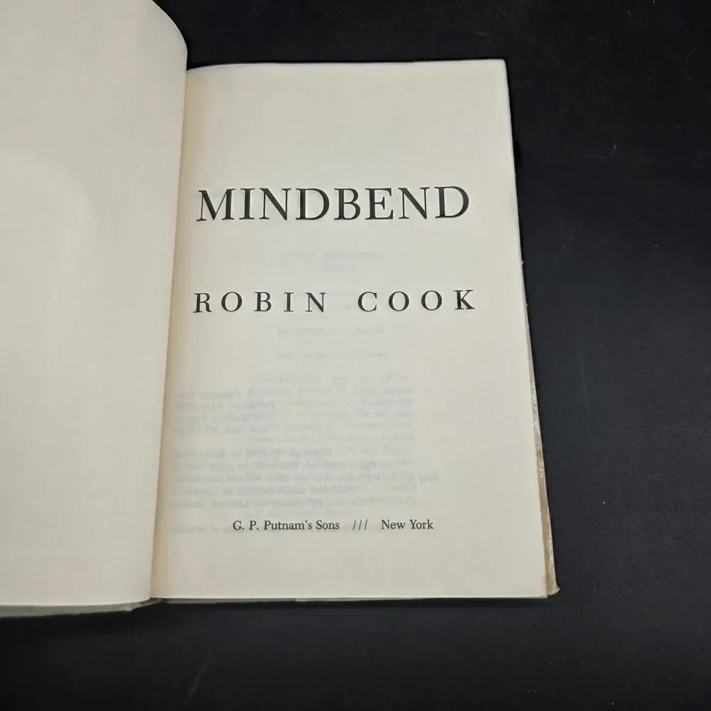 Mindbend by Robin Cook 1985 Hardcover First Edition G. P. Putnam's Sons Thriller